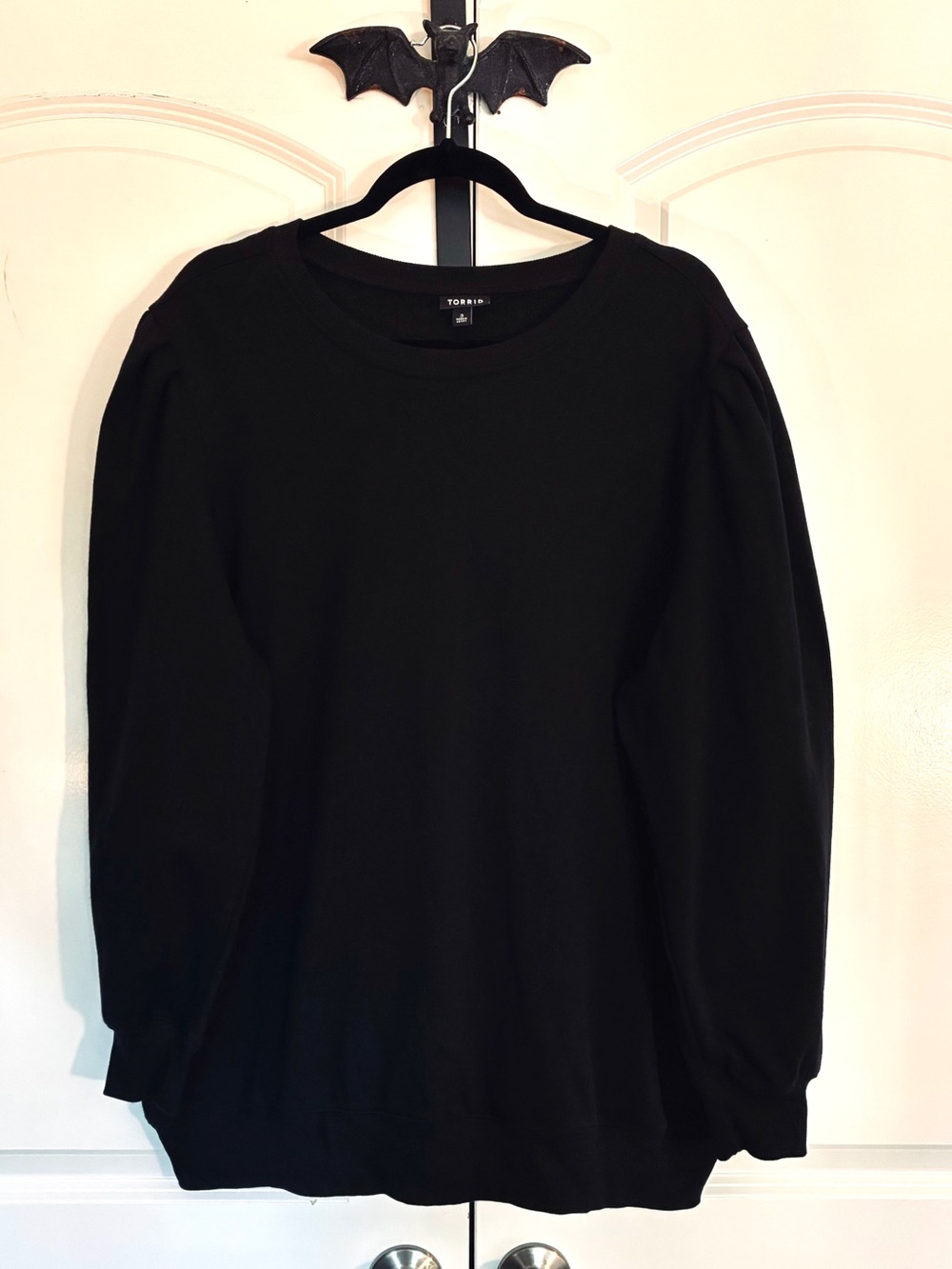 Torrid Black Puff Sleeve Crewneck Sweatshirt Soft, Stretch like new size 3X